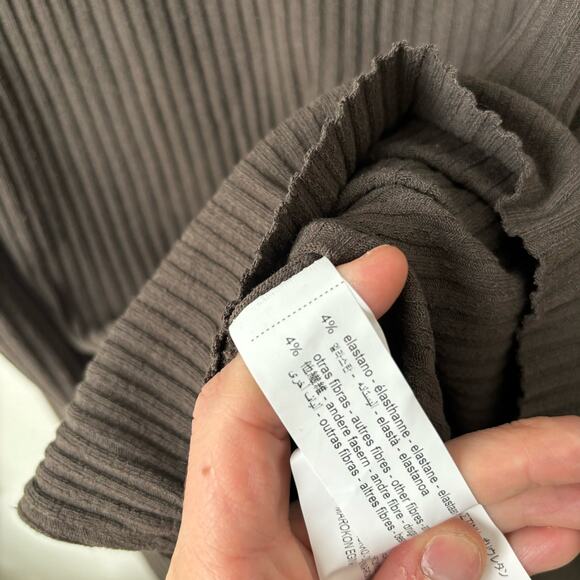 Zara Ribbed Knit Skirt Set - Picture 4 of 7